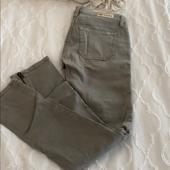 AG/theory grey patch pocket zip jean - Picture 3 of 3